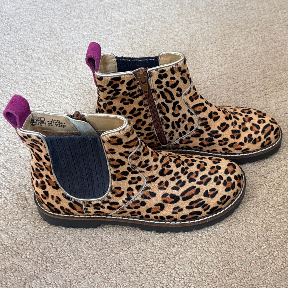 Mini Boden Leopard Print Chelsea Boots with Pink Pull Tabs